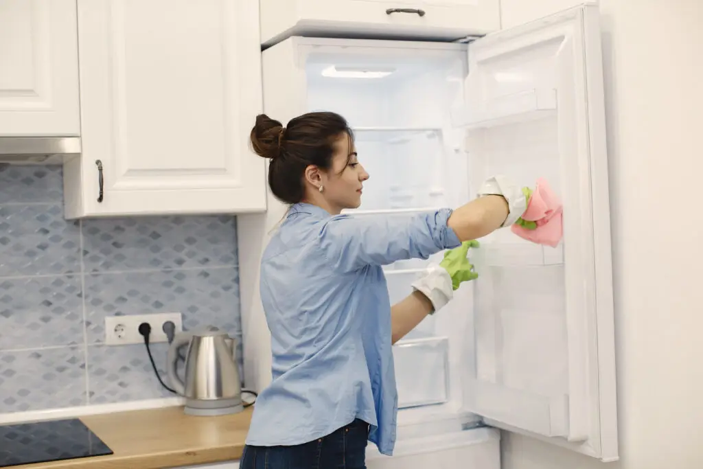Cleaning a fridge