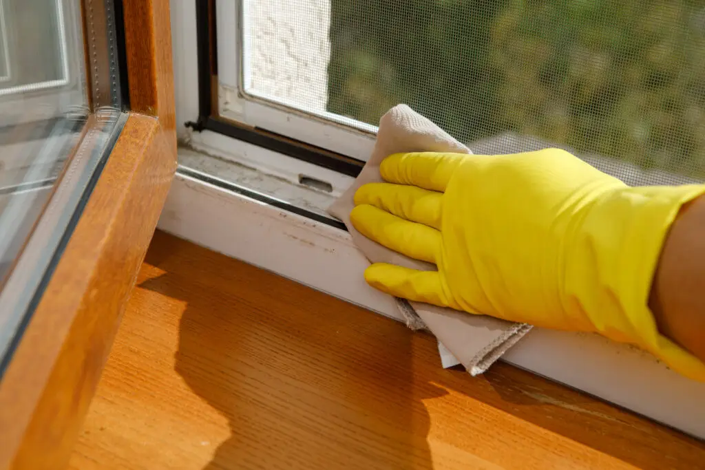 How to Clean Window Sills