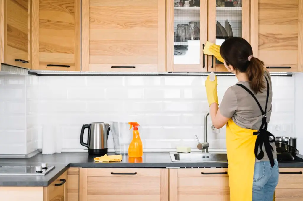 Best Cleaners for Kitchen Cabinets
