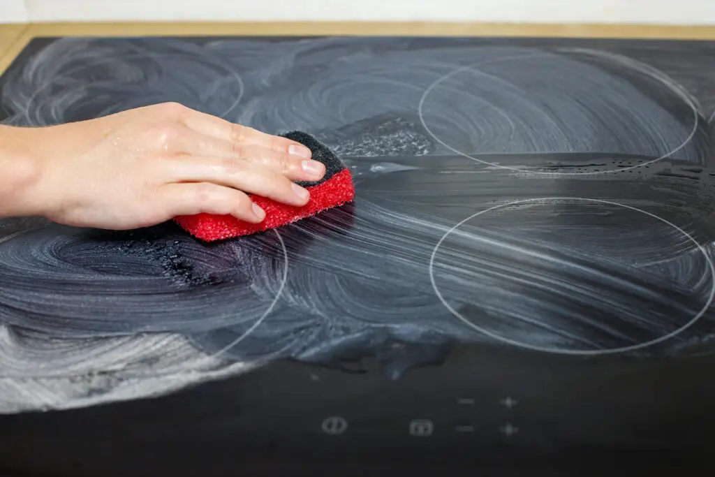 How to clean a glass stove top? Streak-free finish