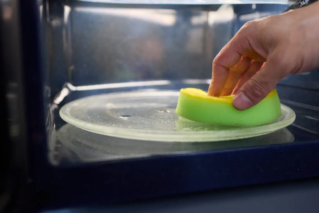 How to clean a microwave with dish soap? Quick & Easy